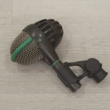 Used AKG D112 - Cardioid Dynamic Kick Drum Microphone Exclusive Offer