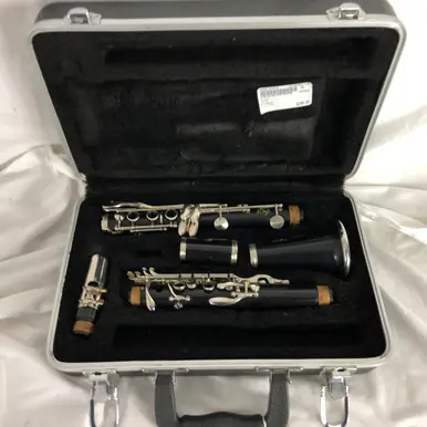 Used Vito 7214 Resonite Clarinet Hot Picks