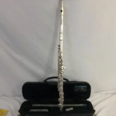 Warranty Included Used Armstrong 104 Student Flute