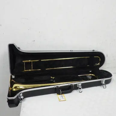 Must Have Used Yamaha YSL 354 TROMBONE WITH CASE Trombone