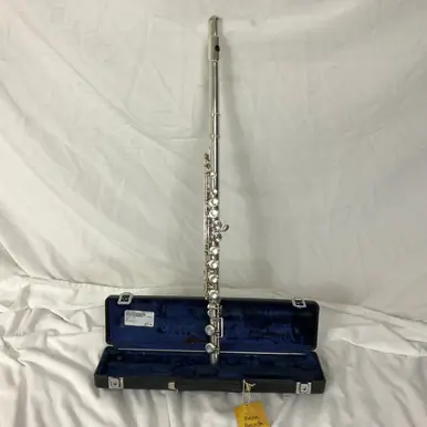Secure Checkout Used Armstrong 104 Student Flute