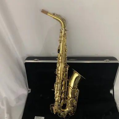 Used Yamaha YAS-52 Alto Saxophone Seasonal Sale