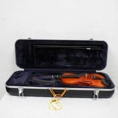 Used Cremona 4/4 VIOLIN WITH CASE Violins Violins Trending