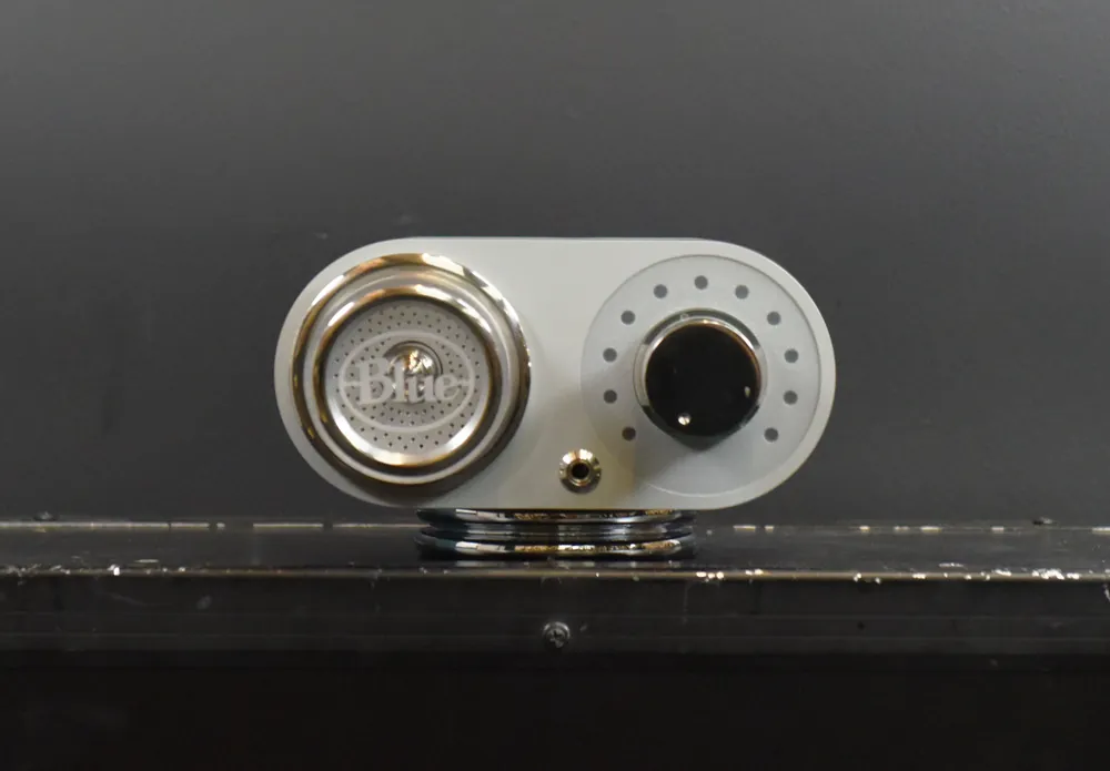 Robbie Mic Preamplifier, Recent– Dave's Guitar Shop Trusted Brand
