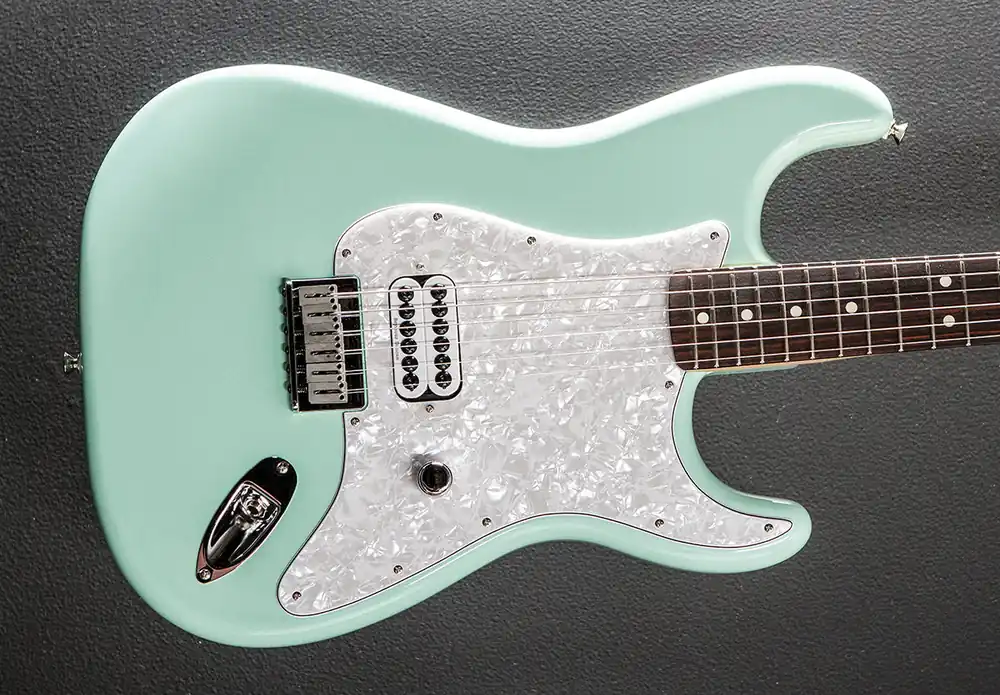 Used Limited Edition Tom DeLonge Strat '23– Dave's Guitar Shop Budget
