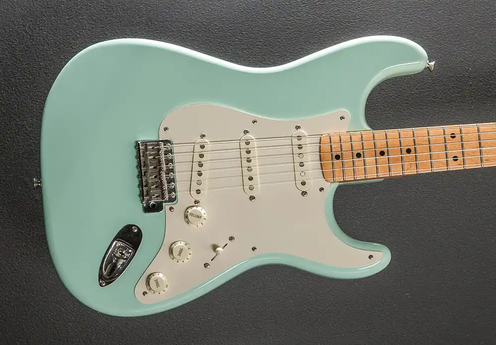 New Arrival Used Classic Series 50's Strat '06– Dave's Guitar Shop