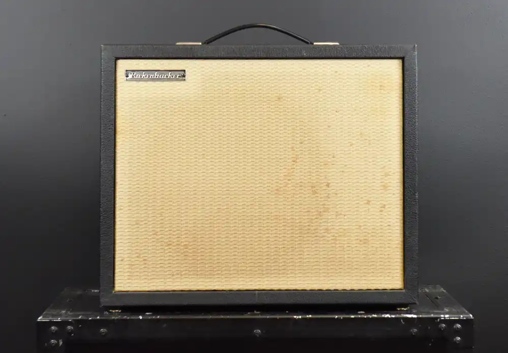 Secure Checkout B9-A Combo, '65– Dave's Guitar Shop