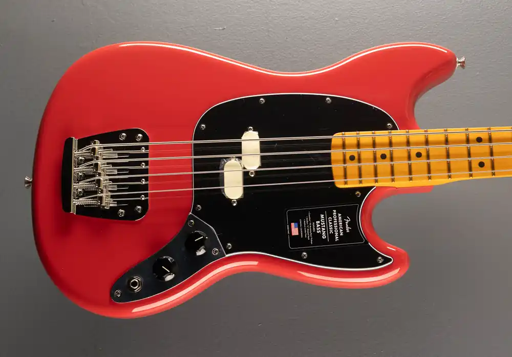 Authentic American Professional Classic Mustang Bass - Faded Dakota Red– Dave's Guitar Shop