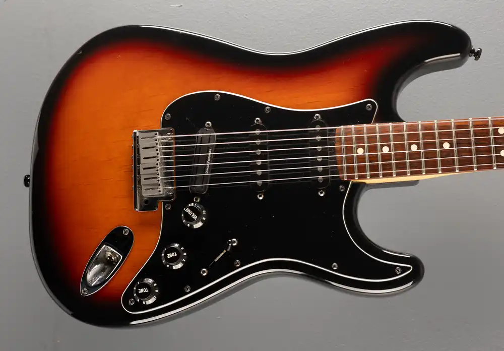 New Release USED American Standard Stratocaster '96– Dave's Guitar Shop