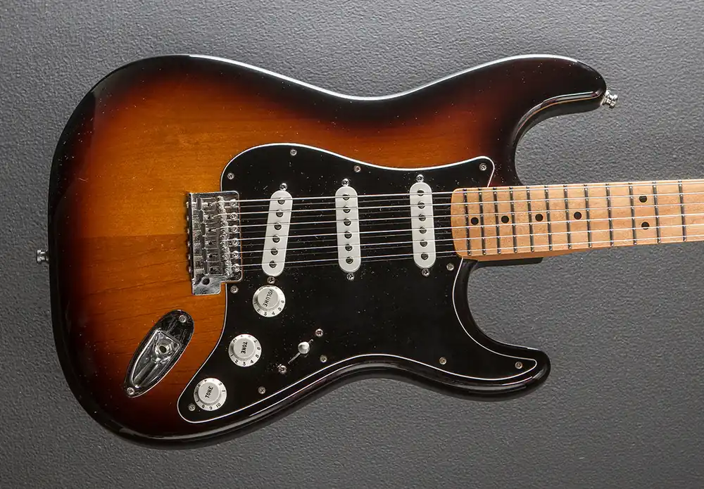 New Arrival Used Standard Strat '13– Dave's Guitar Shop