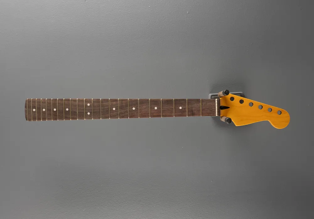 Discount Licensed Fender Stratocaster Neck, Recent– Dave's Guitar Shop