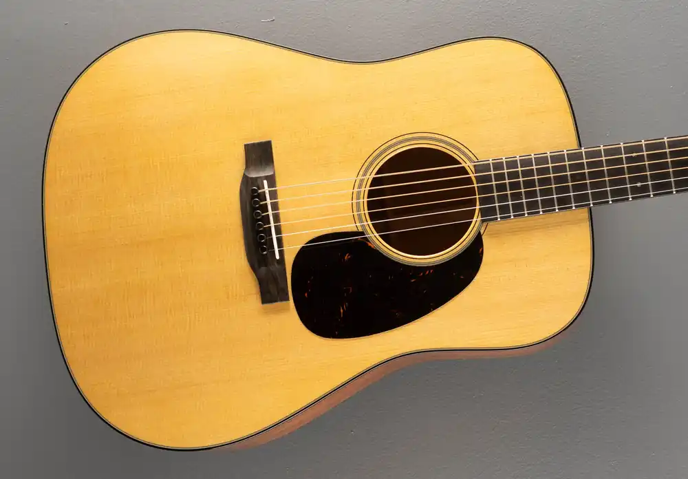 Money Back Guarantee New for 2025 D-18– Dave's Guitar Shop