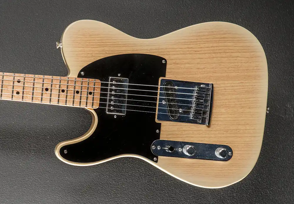 Fresh Stock Used 1951 Deluxe Closet Classic HB Nocaster Left Hand '24– Dave's Guitar Shop
