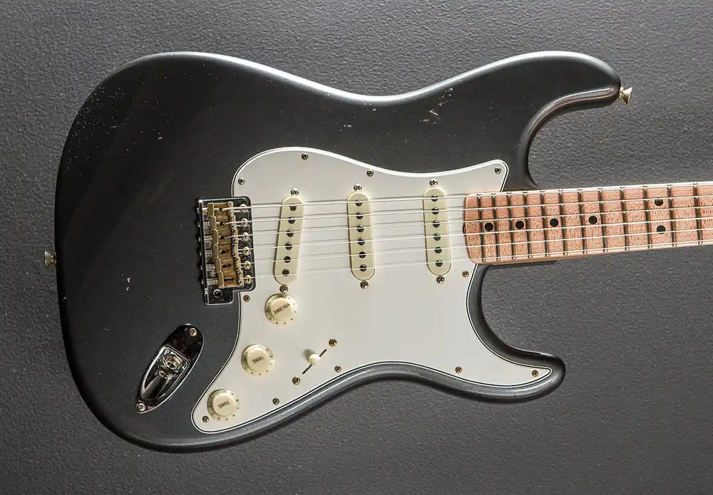 Direct From Factory Used Limited Edition 1968 Journeyman Relic Strat '24– Dave's Guitar Shop