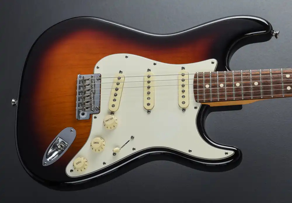 Authentic Used American Standard Stratocaster '15– Dave's Guitar Shop