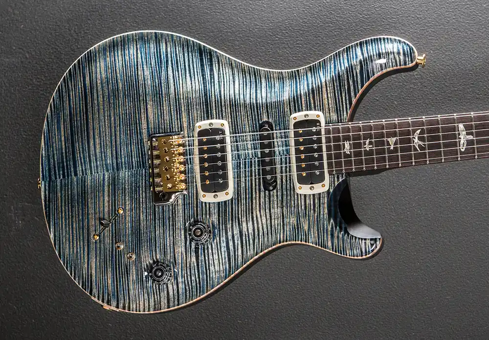Best Choice Modern Eagle V 10 Top - Faded Whale Blue– Dave's Guitar Shop